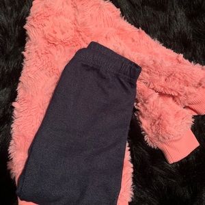 EUC 2t Pink Toddler Sweater and Jeggings Set
